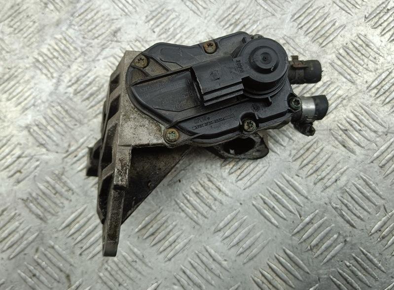 клапан EGR Volkswagen Passat B6 2005, 2.0 л., бензин, АКПП, чёрный, универсал, 06F131503B