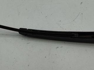 Щеткодержатель (поводок стеклоочистителя) задний Volkswagen Passat B6 2007, 2.0 л., дизель, АКПП, чёрный, универсал