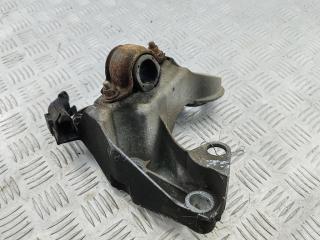 кронштейн (крепление) Volkswagen Passat B5 [рестайлинг] 2002, 1.9 л., дизель, МКПП, серый, универсал, 8E0199352