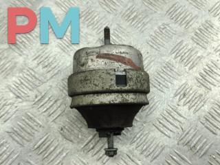 подушка крепления двигателя Volkswagen Passat B5 1997, 1.6 л., бензин, МКПП, красный, универсал, 8D0199379J
