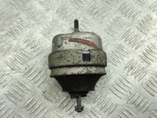 подушка крепления двигателя Volkswagen Passat B5 1997, 1.6 л., бензин, МКПП, красный, универсал, 8D0199379J