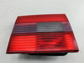 фонарь крышки багажника левый Volkswagen Passat B4 1995, 1.8 л., бензин, МКПП, красный, универсал, 3A9945107B