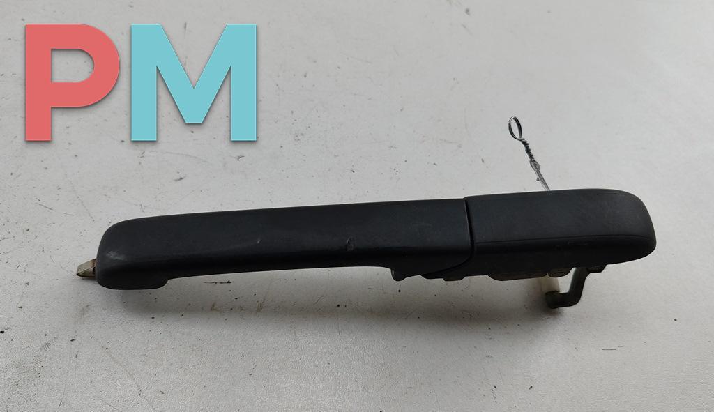 ручка наружная задняя правая Volkswagen Passat B4 1995, 1.8 л., бензин, МКПП, красный, универсал, 3A0839206A - фото №1