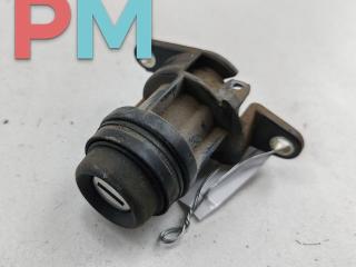 кнопка открытия багажника Volkswagen Passat B4 1995, 1.8 л., бензин, МКПП, красный, универсал
