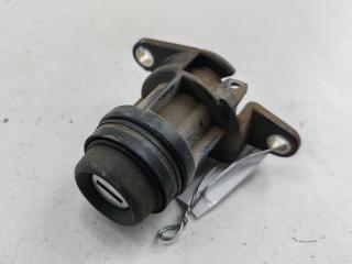 кнопка открытия багажника Volkswagen Passat B4 1995, 1.8 л., бензин, МКПП, красный, универсал