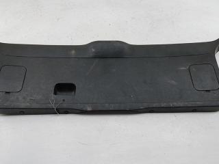 обшивка крышки багажника Volkswagen Passat B4 1995, 1.8 л., бензин, МКПП, красный, универсал, 3A9867605