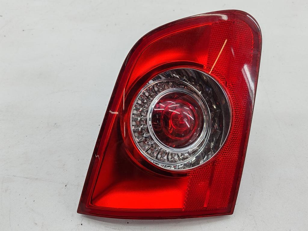 фонарь крышки багажника левый Volkswagen Passat B6 2005, 2.0 л., бензин, МКПП, серый, универсал, 3C9945093