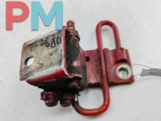 петля двери Volkswagen Passat B5 1997, красный, универсал, 8L3831412
