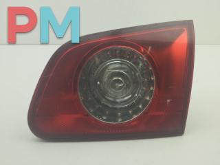 фонарь крышки багажника правый Volkswagen Passat B6 2007, 2.0 л., дизель, АКПП, чёрный, универсал, 3C9945094