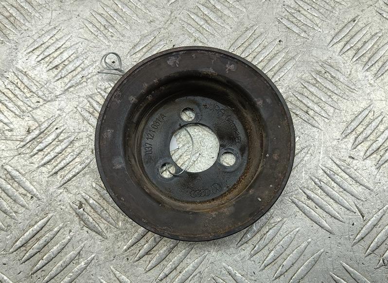 шкив помпы Volkswagen Passat B4 1994, 1.8 л., бензин, МКПП, синий, универсал, 037121031A
