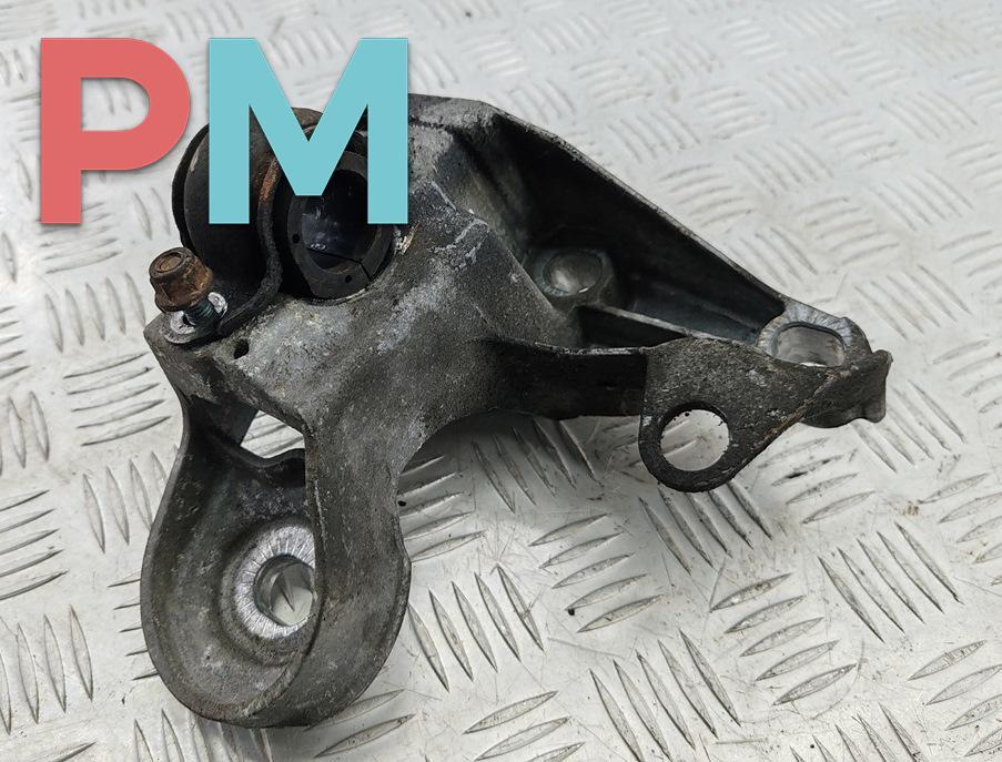 кронштейн (крепление) Volkswagen Passat B5 1997, 1.8 л., бензин, МКПП, синий, универсал, 4B0199351 - фото №1