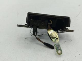 замок багажника Volkswagen Golf 4 поколение 2000, хетчбэк 5 дв., 1J6827505B