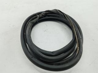 уплотнитель двери Volkswagen Touareg 1 поколение [рестайлинг] 2007, 5.0 л., дизель, АКПП, серый, внедорожник 5 дв.