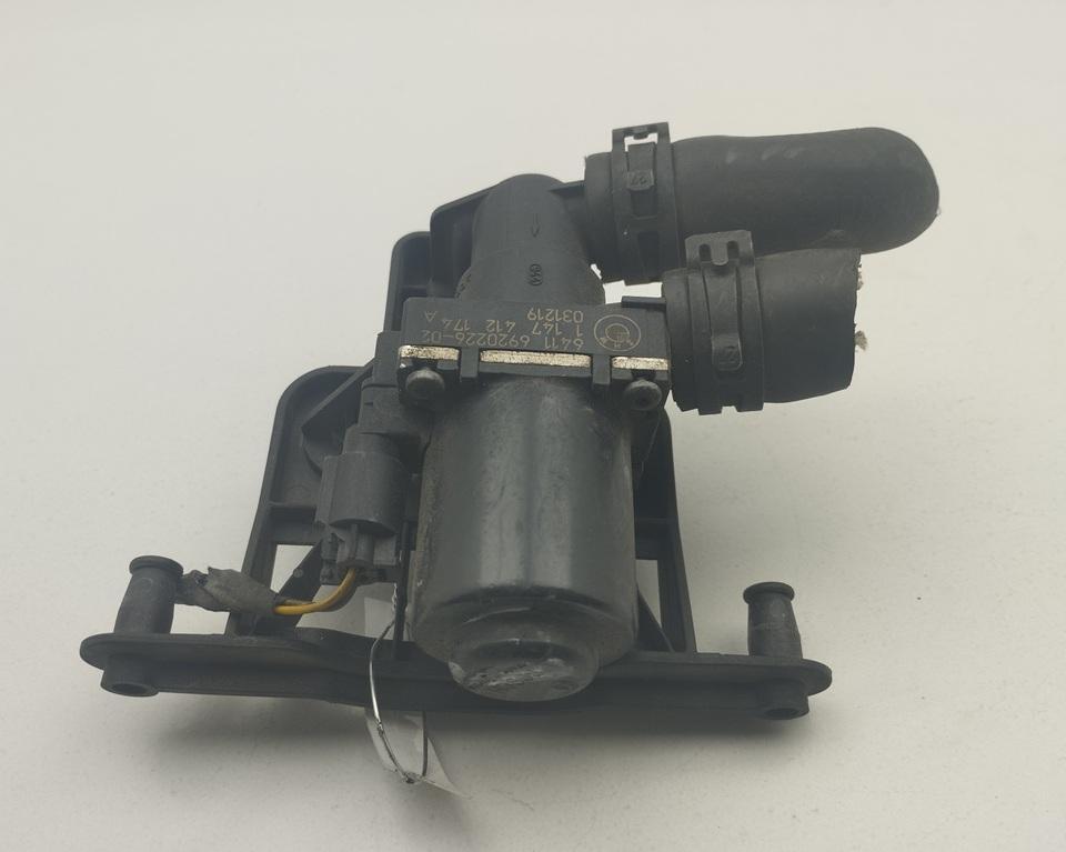 кран отопителя (печки) BMW 5 E60/E61 2004, 2.2 л., бензин, АКПП, серый, седан, 6920226