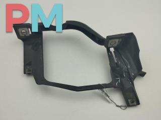 крепление фары левой BMW 5 серия E60/E61 2004, 2.2 л., бензин, АКПП, серый, седан, 15873700