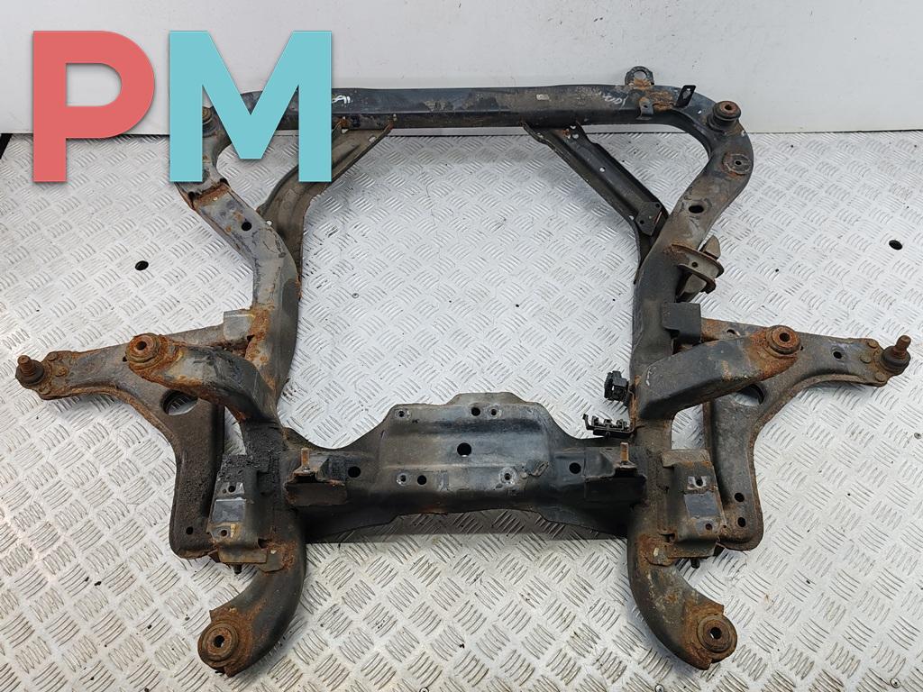 подрамник передний Opel Vectra B 1998, 2.0 л., бензин, МКПП, красный, хетчбэк 5 дв. - фото №1