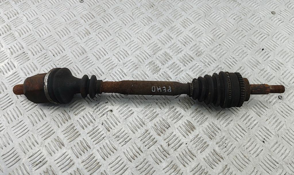 полуось передняя левая (приводной вал, ШРУС) Renault Scenic I 2001, 1.6 л., бензин, АКПП, серый, минивэн