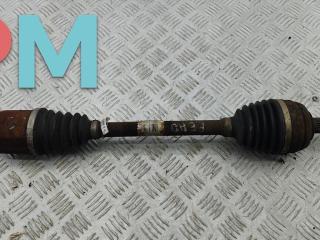 полуось передняя левая (приводной вал, ШРУС) Renault Megane 3 поколение 2009, 1.4 л., бензин, МКПП, белый, хетчбэк 5 дв., 8200725503
