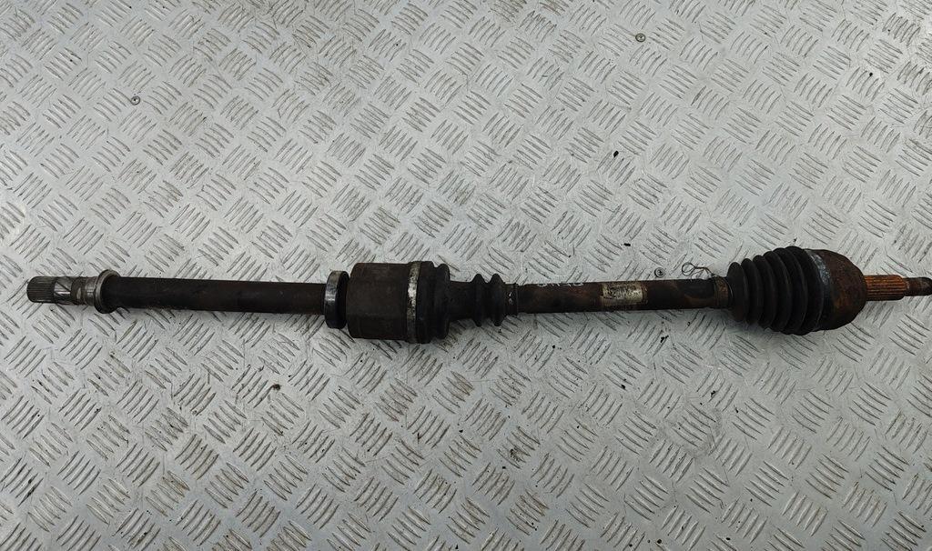 полуось передняя правая (приводной вал, ШРУС) Renault Scenic II 2004, 2.0 л., бензин, МКПП, зелёный, минивэн, 8200436366
