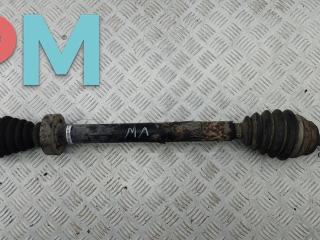полуось передняя правая (приводной вал, ШРУС) Volkswagen Passat B4 1995, 1.8 л., бензин, МКПП, красный, универсал