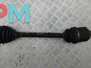 полуось передняя левая (приводной вал, ШРУС) Volkswagen Passat B6 2005, 2.0 л., бензин, АКПП, чёрный, универсал