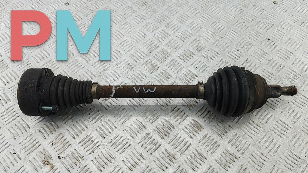 полуось передняя левая (приводной вал, ШРУС) Volkswagen Golf 4 поколение 2000, 2.0 л., бензин, МКПП, чёрный, хетчбэк 3 дв. - фото №1
