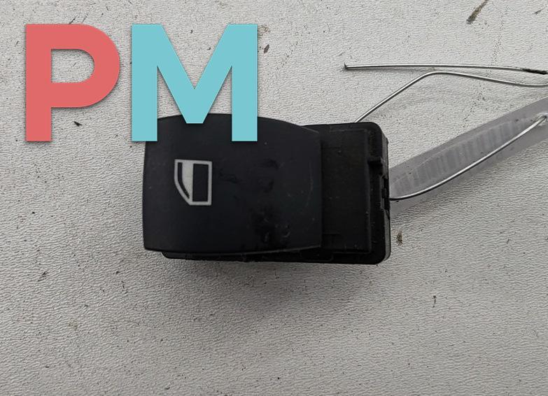 кнопка стеклоподъемника заднего левого BMW 5 серия E60/E61 2004, 2.2 л., бензин, АКПП, серый, седан, 79804021 - фото №1