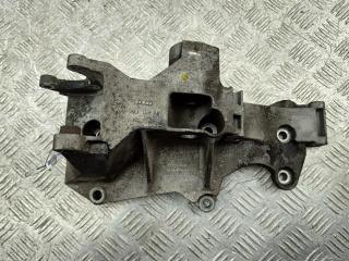 кронштейн генератора Audi A4 B6 2003, 1.9 л., дизель, МКПП, серый, седан, 038903143AE