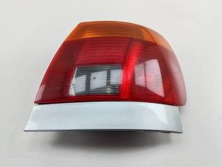 фонарь задний правый Audi A4 B5 1998, 1.6 л., бензин, МКПП, серый, седан, 8D0945096