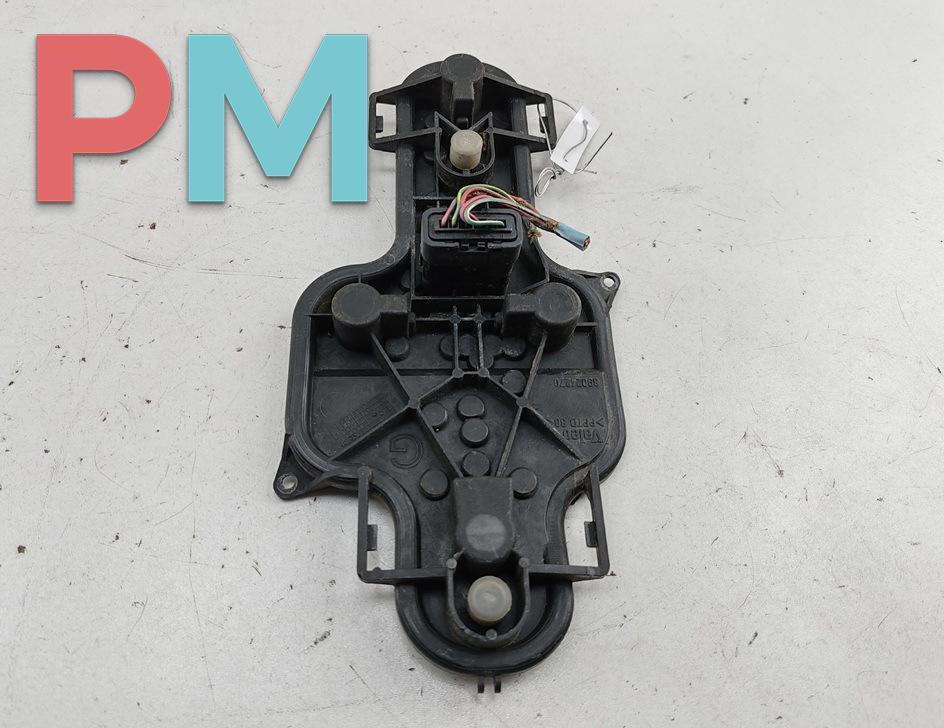 панель заднего левого фонаря Nissan Primera P12 2002, 1.8 л., бензин, МКПП, серый, седан, 89024270 - фото №1