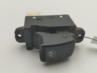кнопка стеклоподъемника заднего правого Hyundai Terracan 2001, 2.9 л., дизель, МКПП, серый, внедорожник 5 дв., 9357820000
