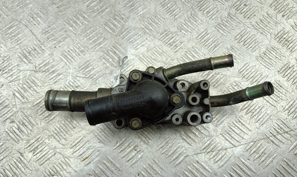 корпус термостата Nissan Primera P12 2002, 1.8 л., бензин, МКПП, серый, седан, 130499F600