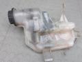 бачок расширительный Land Rover Discovery 4 поколение 2011, 3.0 л., SD V6, дизель, АКПП, внедорожник 5 дв. - фото №3