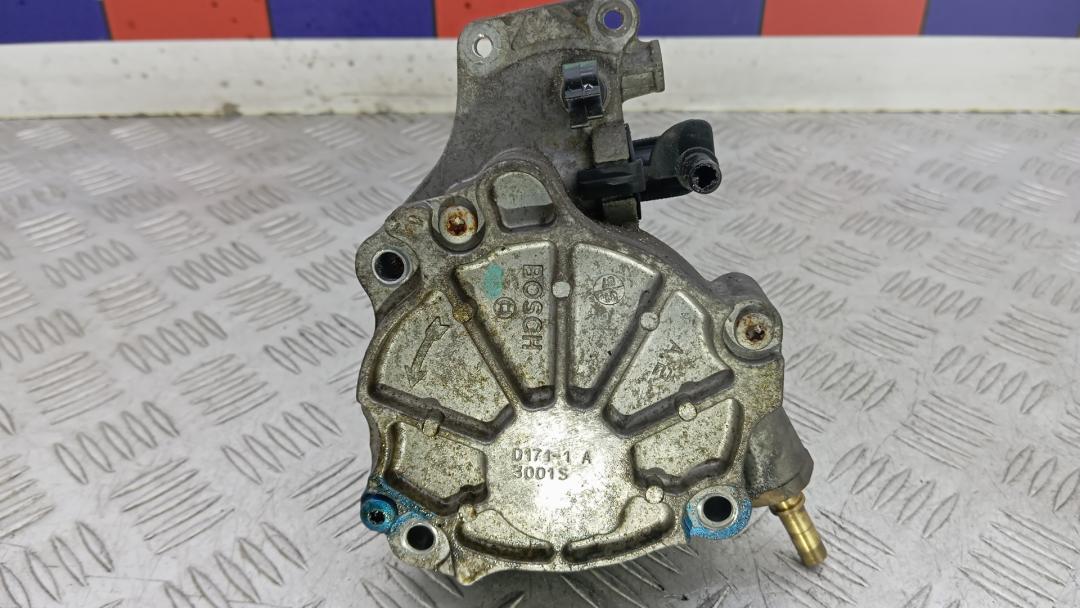 насос вакуумный Peugeot 4007 1 поколение 2007, 2.2 л., дизель, МКПП, внедорожник 5 дв., D171-1A - фото №1