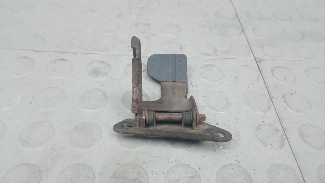 ручка открывания капота Land Rover Discovery 4 поколение 2009, 2.7 л., TD V6, дизель, АКПП, внедорожник 5 дв. - фото №1