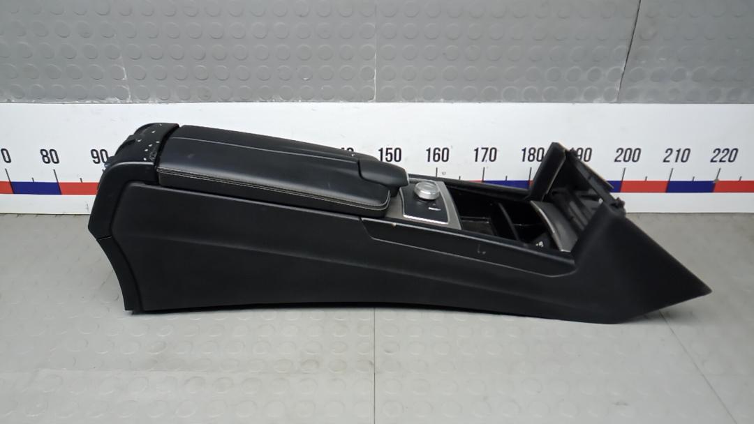 подлокотник Mercedes-Benz E-Класс W212/S212/C207/A207 2011, 3.0 л., E350 CDI, дизель, АКПП, седан - фото №1