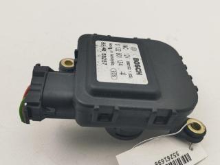 моторчик заслонки печки Opel Zafira 1 поколение (A) 2002, 1.6 л., бензин, МКПП, синий, минивэн, 0132801134