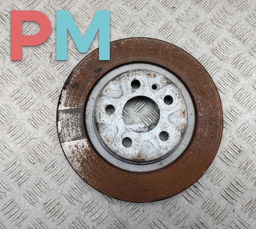 диск тормозной задний Lancia Phedra 1 поколение 2003, 2.0 л., бензин, МКПП, серый, минивэн - фото №1