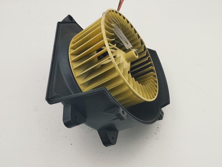 моторчик печки Opel Omega B 1995, 2.0 л., бензин, МКПП, красный, седан, AT315156