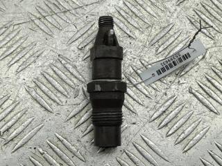 форсунка Volkswagen Transporter T4 1998, 1.9 л., дизель, МКПП, белый, микроавтобус, 068130202G