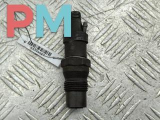 форсунка Volkswagen Transporter T4 1998, 1.9 л., дизель, МКПП, белый, микроавтобус, 068130202G