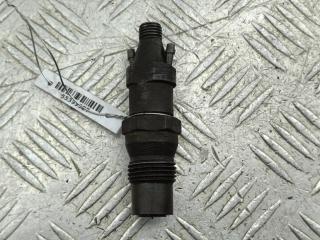 форсунка Volkswagen Transporter T4 1998, 1.9 л., дизель, МКПП, белый, микроавтобус, 068130202G
