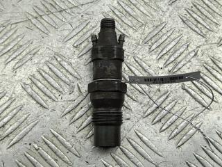 форсунка Volkswagen Transporter T4 1998, 1.9 л., дизель, МКПП, белый, микроавтобус, 068130202G