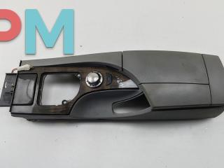 консоль салона (центральная часть) BMW 5 серия E60/E61 2003, 2.2 л., бензин, АКПП, серый, седан, 7034085