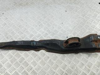 балка под радиатор Mitsubishi Outlander 1 поколение 2004, 2.0 л., бензин, МКПП, чёрный, внедорожник 5 дв.