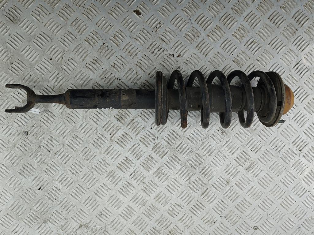 стойка передняя Volkswagen Passat B5+ (GP) 2003, 1.8 л., бензин, АКПП, серый, седан