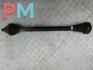 полуось передняя правая (приводной вал, ШРУС) Volkswagen Passat B6 2006, 2.0 л., дизель, МКПП, чёрный, универсал