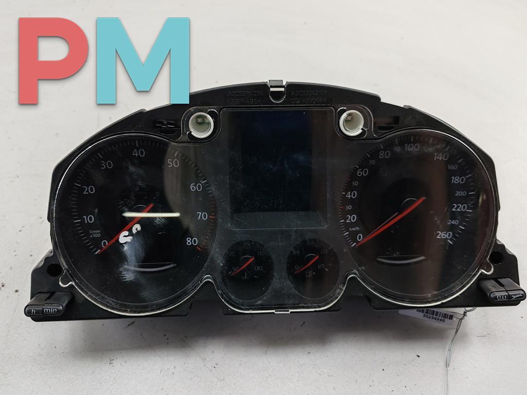 приборная панель Volkswagen Passat B6 2005, 2.0 л., бензин, АКПП, чёрный, универсал, 3C0920870PX - фото №1