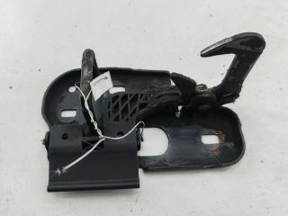 ответная часть (скоба) замка двери Volkswagen Passat B6 2008, 2.0 л., дизель, МКПП, серый, универсал, 3C0823480