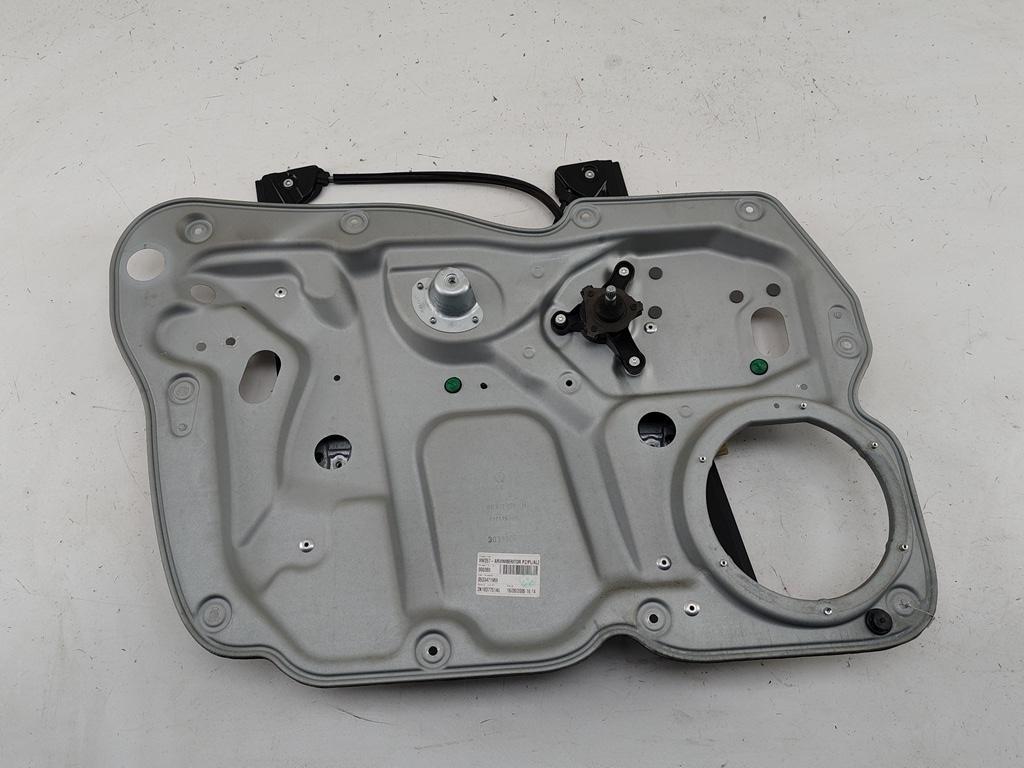стеклоподъемник передний левый Volkswagen Caddy 3 поколение 2005, 2.0 л., дизель, МКПП, белый, фургон, 2K1837751AL - фото №1